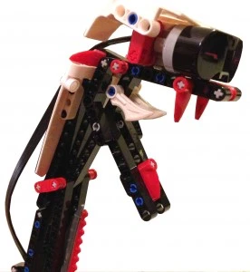 Pretty scaring close up of the R3PTAR robot when ready to bite!